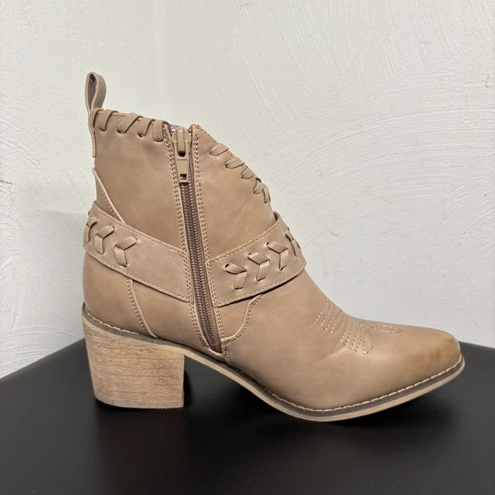 Altar'd State Rynn Women's Ankle Boots Size 6 Taupe Heeled Booties‎ Braided